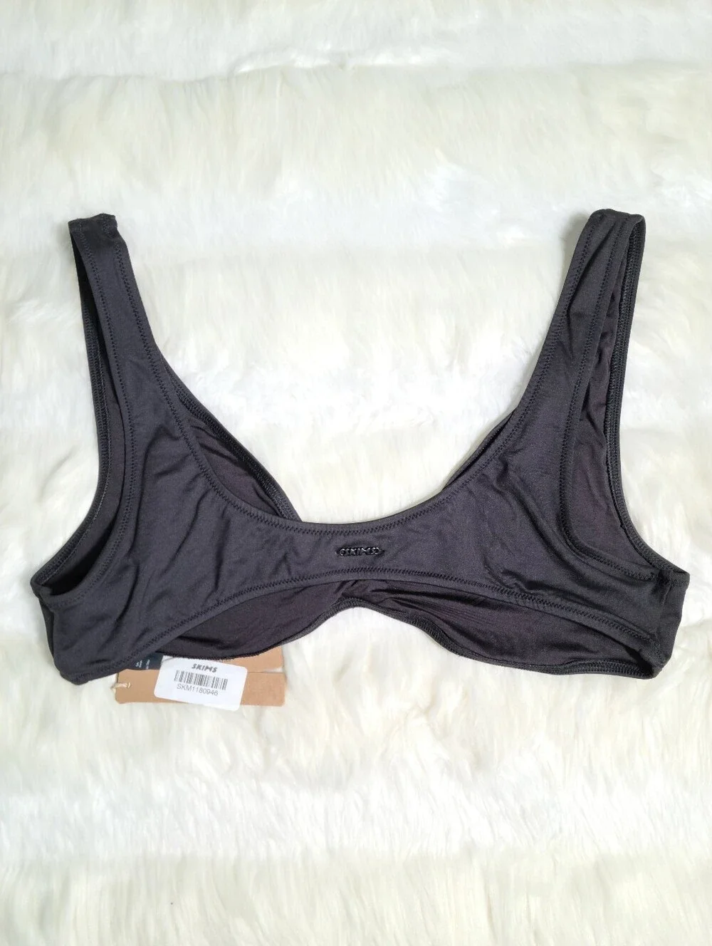 SKIMS color black